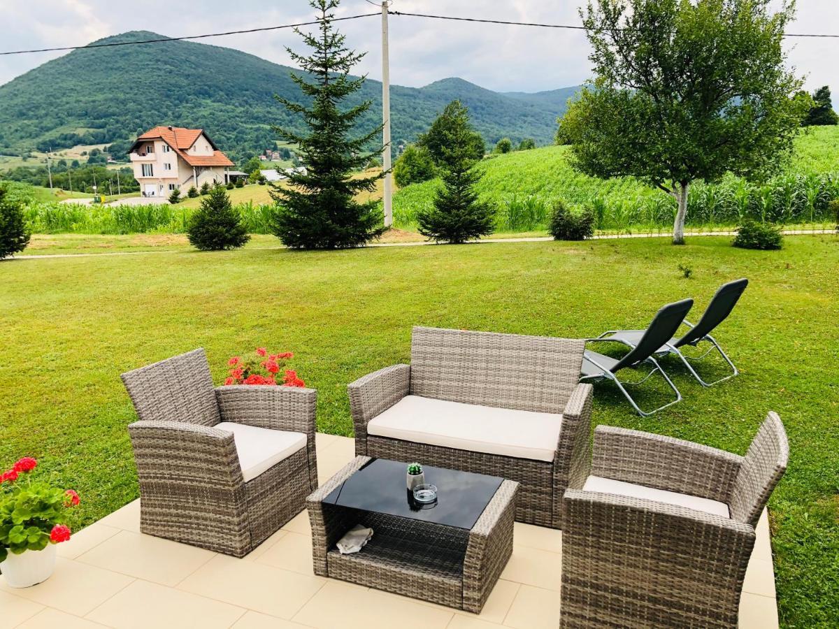 Apartment Golden Fields Smoljanac Εξωτερικό φωτογραφία