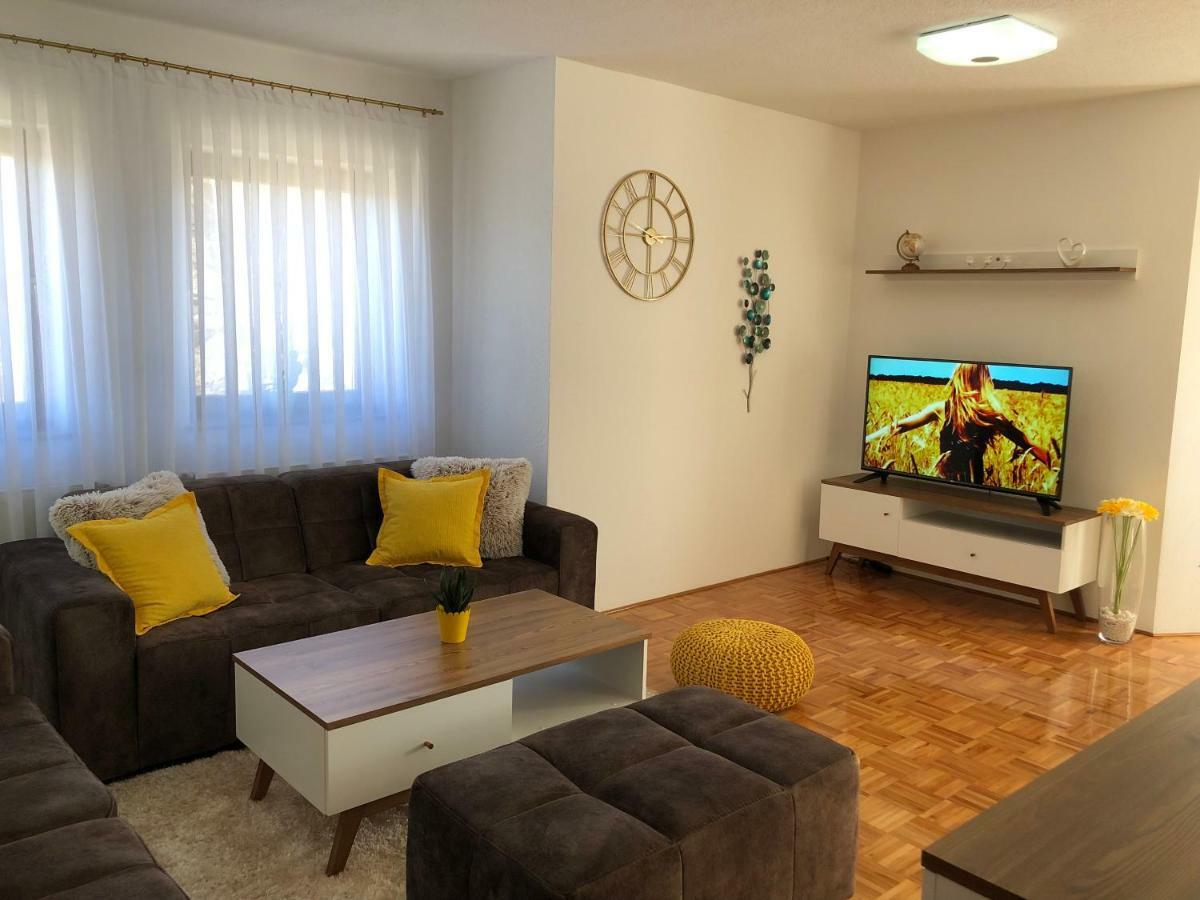 Apartment Golden Fields Smoljanac Εξωτερικό φωτογραφία
