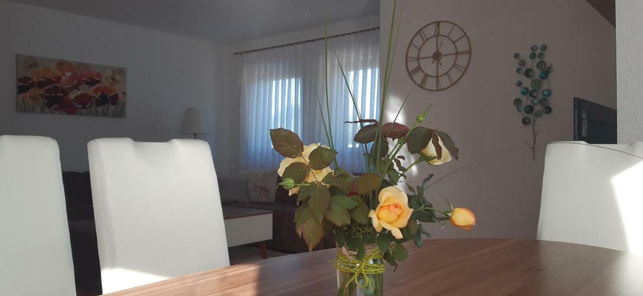 Apartment Golden Fields Smoljanac Εξωτερικό φωτογραφία