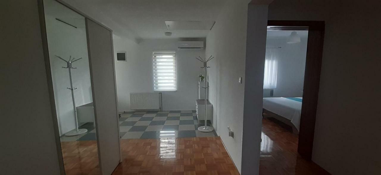 Apartment Golden Fields Smoljanac Εξωτερικό φωτογραφία